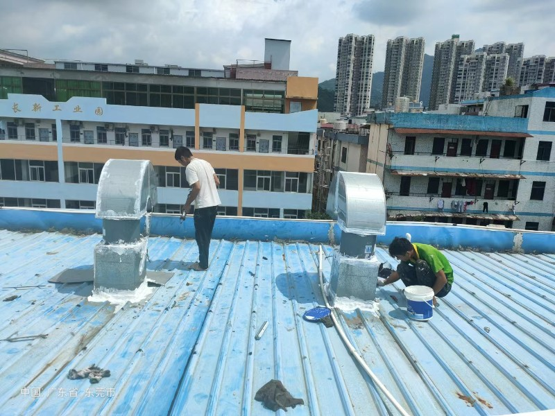 阳新钢结构屋面涂料维修方法